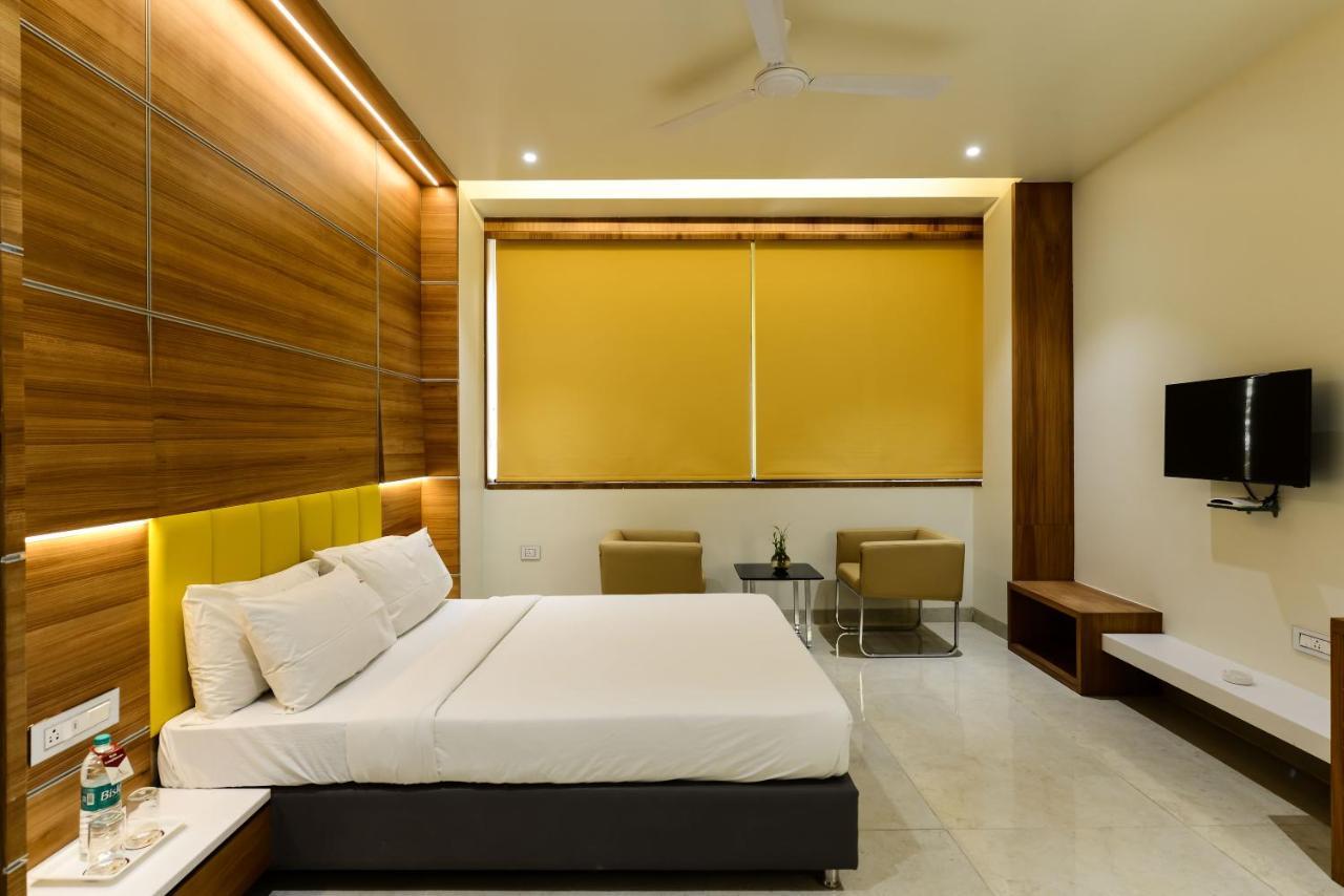 The Hubstreet Hotel,Bhopal Exterior photo